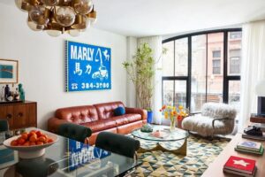 Small apartment living room decor made simple: