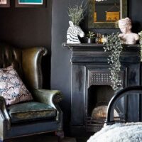 13 Dark & Stunning Gothic Decor Home Ideas for a Bold Interior
