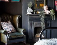 13 Dark & Stunning Gothic Decor Home Ideas for a Bold Interior