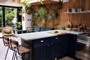 Why Choose Rustic Kitchen Decor? 