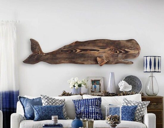 10 Beautiful Driftwood Wall Decor Ideas for a Natural Coastal Look!