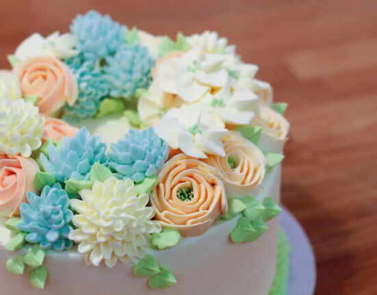 12 Best Cake Decorating Classes to Master Professional Cake Design!
