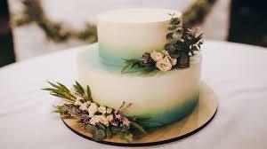 What Costco Cake Decorators Can and Cannot Customize: