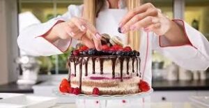 The 5 Best Online Platforms Offering Courses on Cake Decorating: