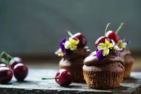 Decorations Can Be Comestible or ornamental :