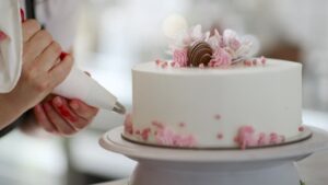 Why Cake Decorating Videos Are Dominating How America Learns to Bake: