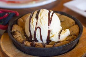 3.Which Desserts Come Under the Chili's Free Birthday Dessert Offer