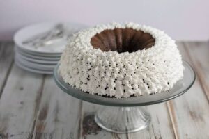 Tools Needed for Decorating Cakes with Flowers: