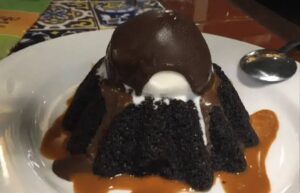 1.What Is the Texas Roadhouse Free Birthday Dessert Offer?